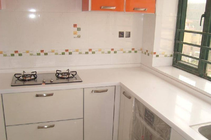 1-20110910223J05 石英石台面表表变色若何处置?