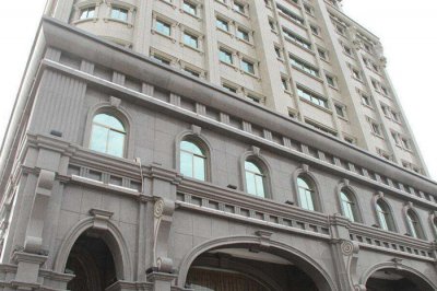 Some common sense of European style dry hanging stone curtain wall