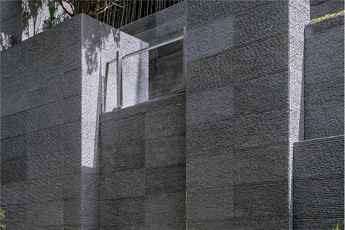 1-21031FU45bD 芝麻黑花岗岩若何选择防护剂呢?