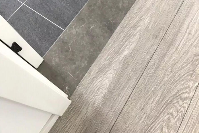 1-2104160910235S 大理石地面黑缝若何预防与处置