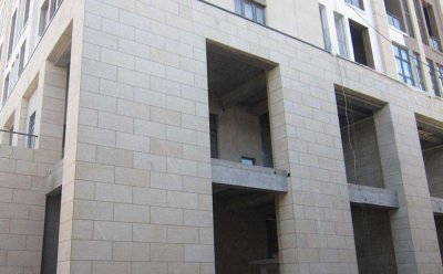 ����ʽʯ��Ļǽ